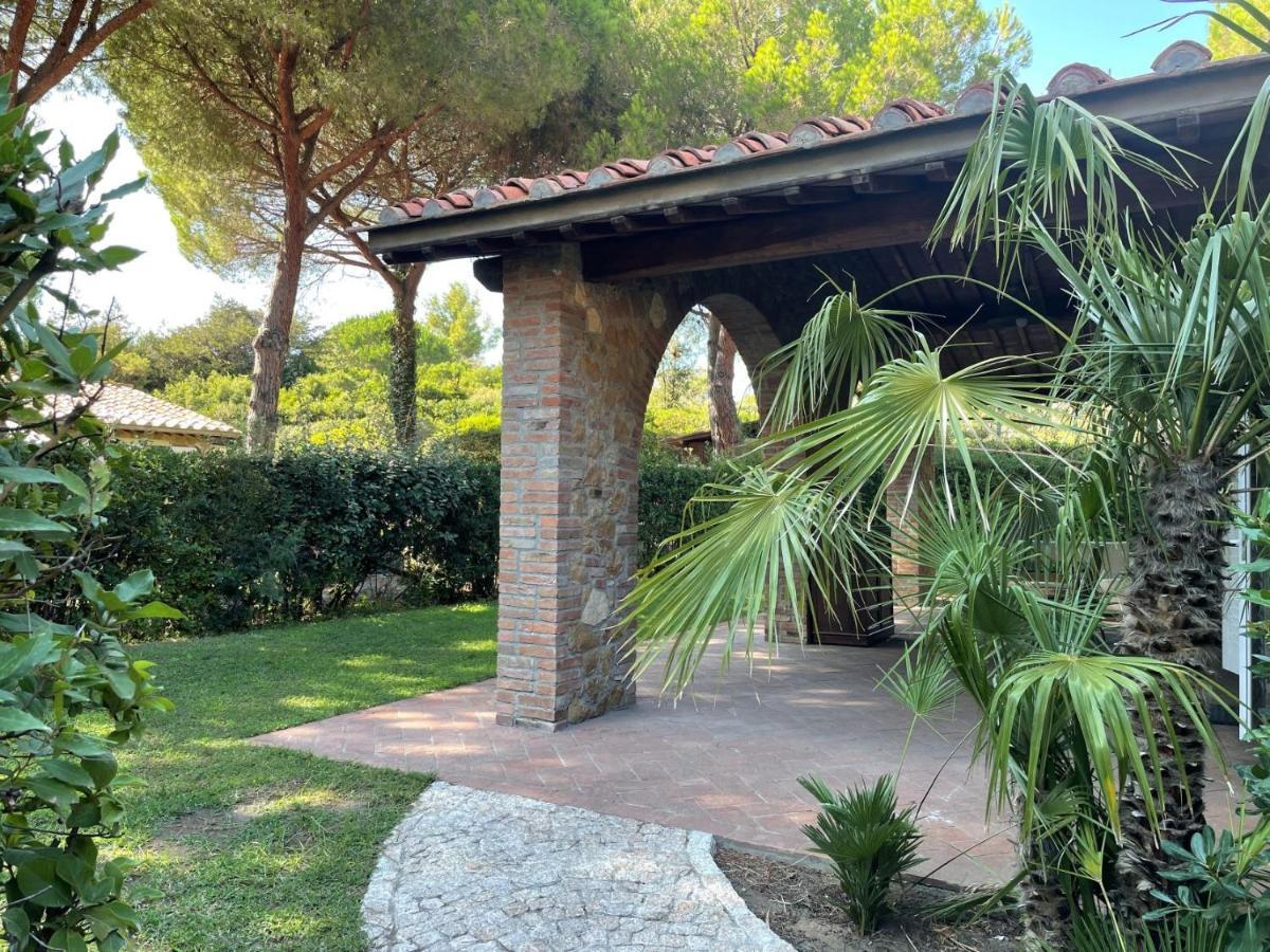 Villaggio I Sorbizzi Marina Di Bibbona Eksteriør bilde